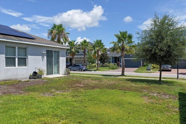 Building Photo - 12353 Blue Pacific Dr