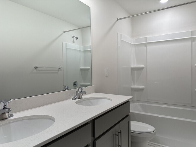 Building Photo - 6017 Northway forest Dr