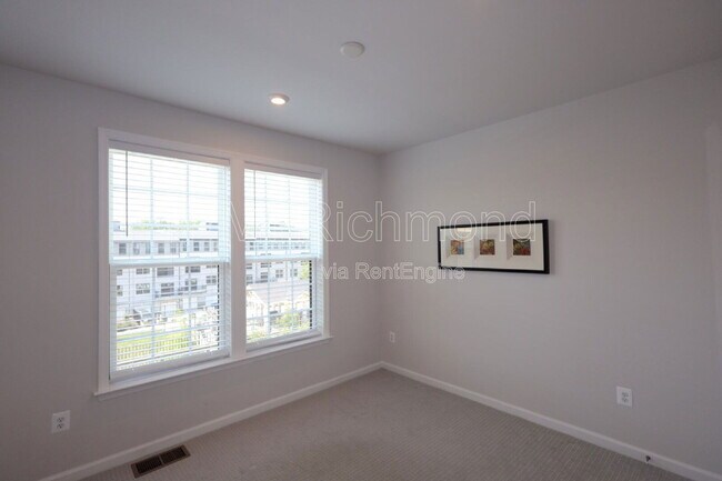 Building Photo - 13258 Coalfield Station Ln