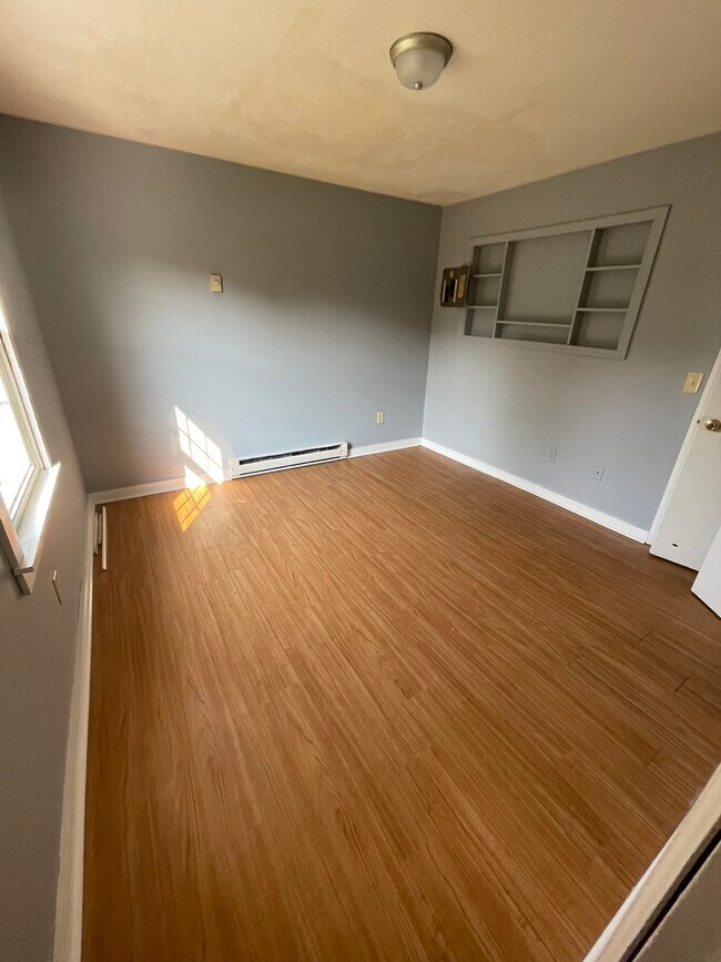 Building Photo - 41 Meadowgreen Dr