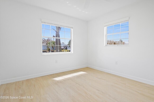 Building Photo - 2076 Abalone Ave