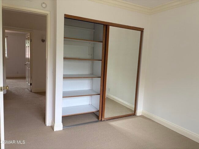 Building Photo - 28649 Acacia Glen St