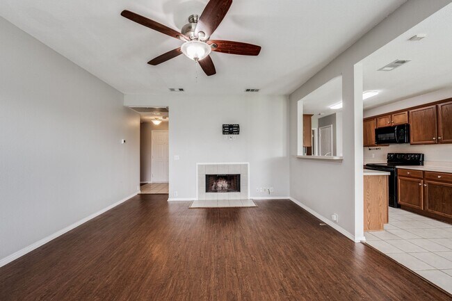 Building Photo - 4313 Sonoma Dr