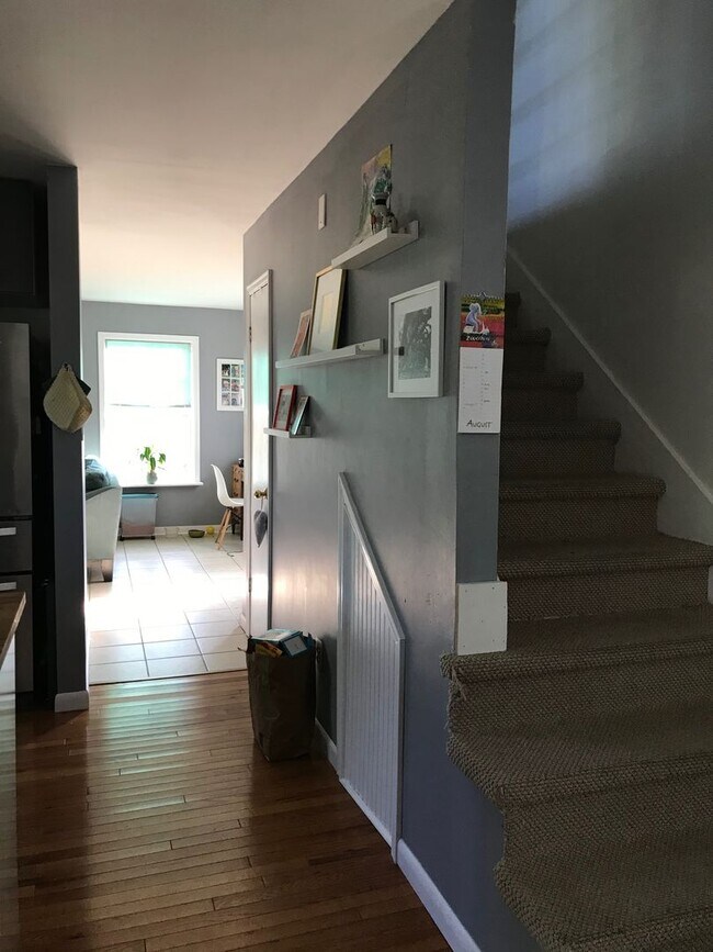 Building Photo - General Ogden