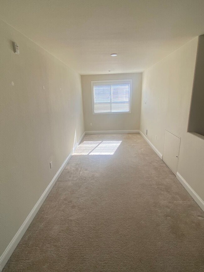 Building Photo - $4,290 / 4 BR -2170 SF - STUNNING SAN JOSE HOME IN BERRYESSA A MUST SEE!