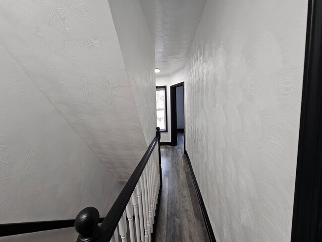 Building Photo - Newly updated 3 Bedroom 1 Bathroom house located in the Hill District!