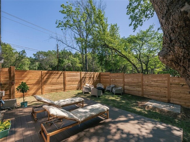 Building Photo - 2806 Geronimo Trail