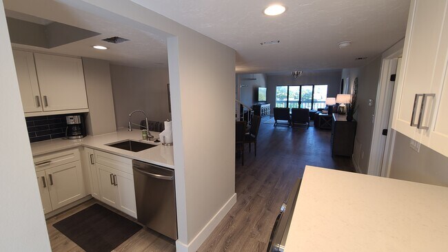 Building Photo - 1319 Dockside Pl