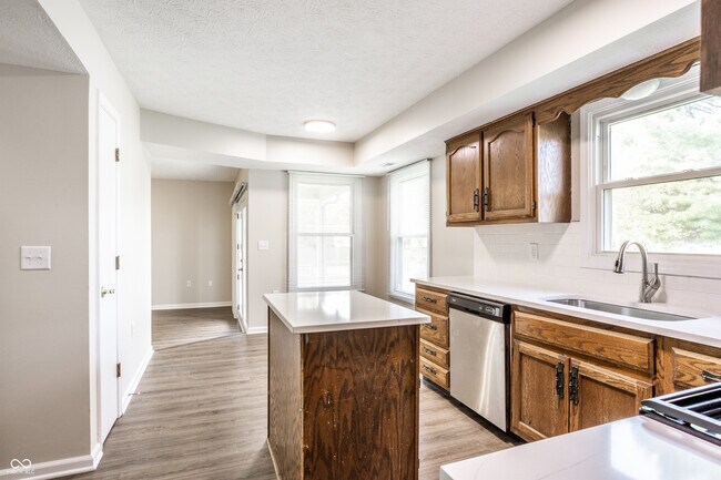 Building Photo - 6130 Bethesda Way