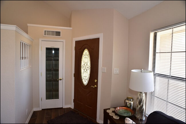 Building Photo - 7229 Canyon Run Dr