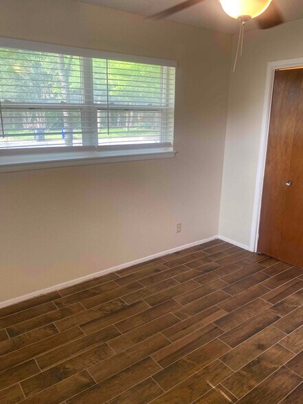 Building Photo - 4207 Timbercrest Ln