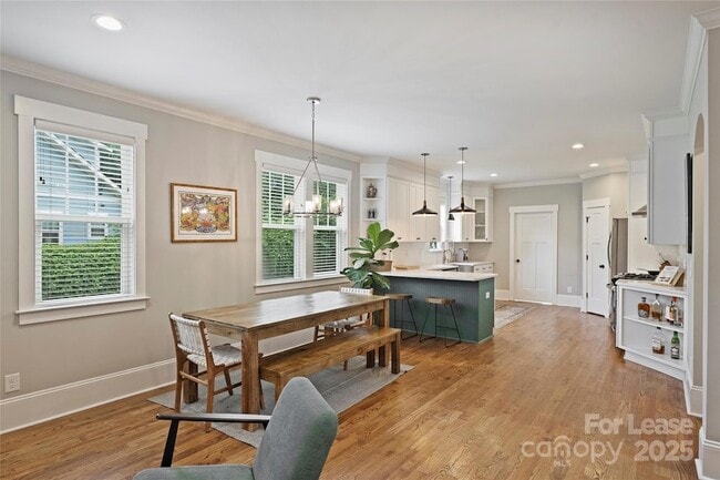 Building Photo - 126 N Smallwood Pl