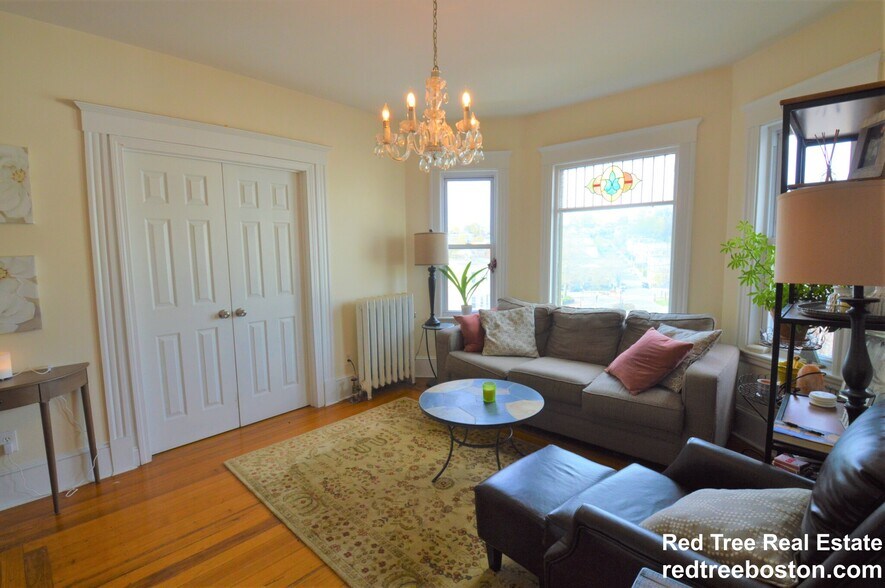 Apt 2 - 14 Breck Ave