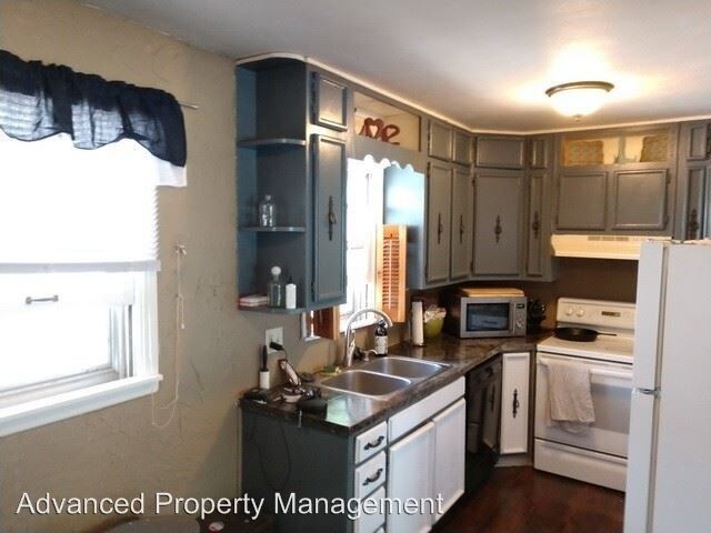 Building Photo - 5 br, 2 bath House - 1944 Hayes Drive