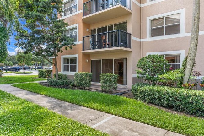 Building Photo - 8851 Wiles Rd