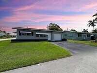 Building Photo - 4901 NW 27th Ave
