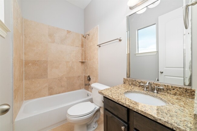 Building Photo - 1506 W 23rd St
