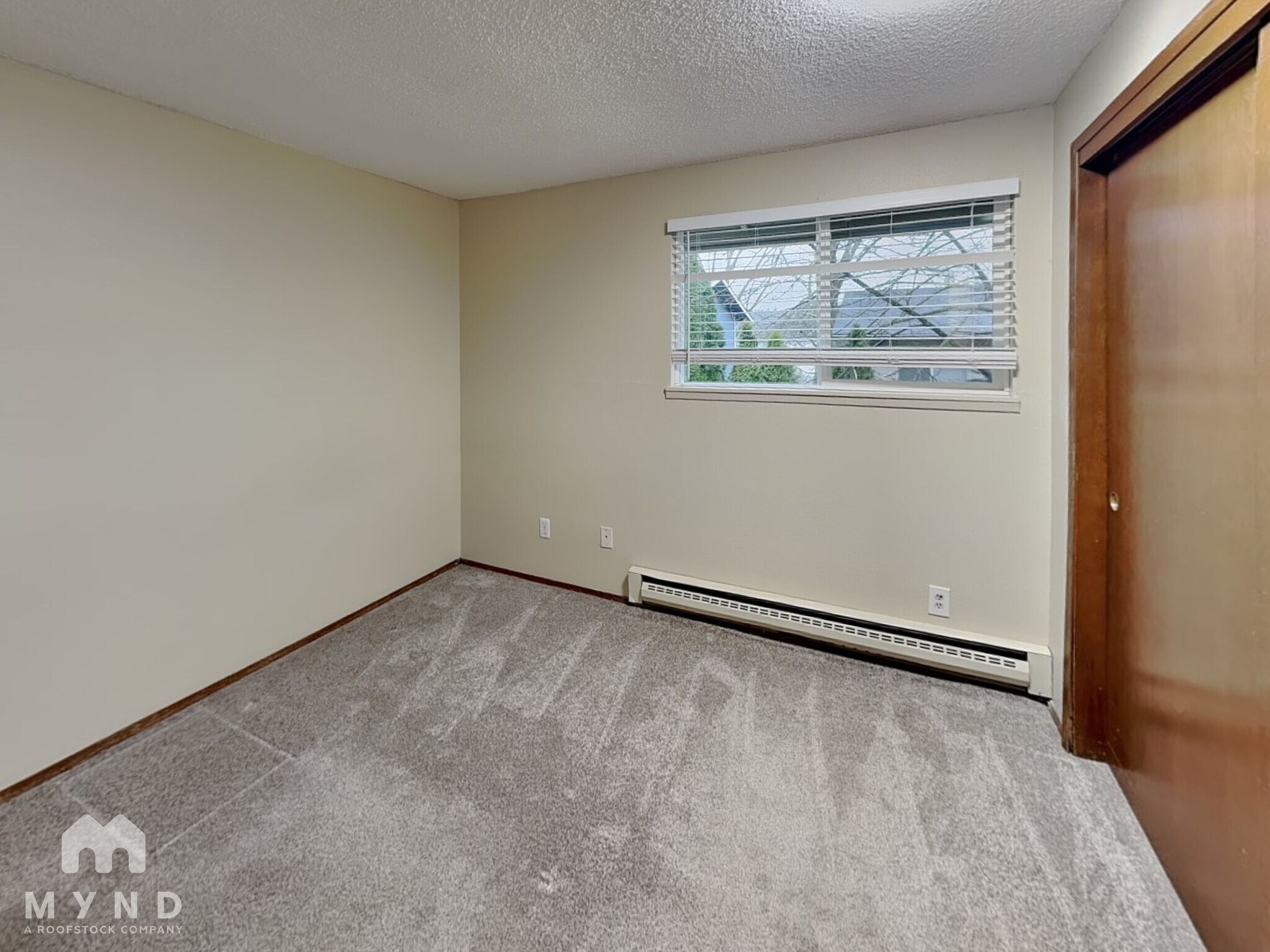 Building Photo - 218 10th St