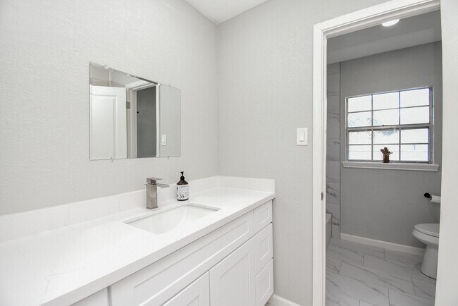 Building Photo - 12435 Shepherds Ridge Dr