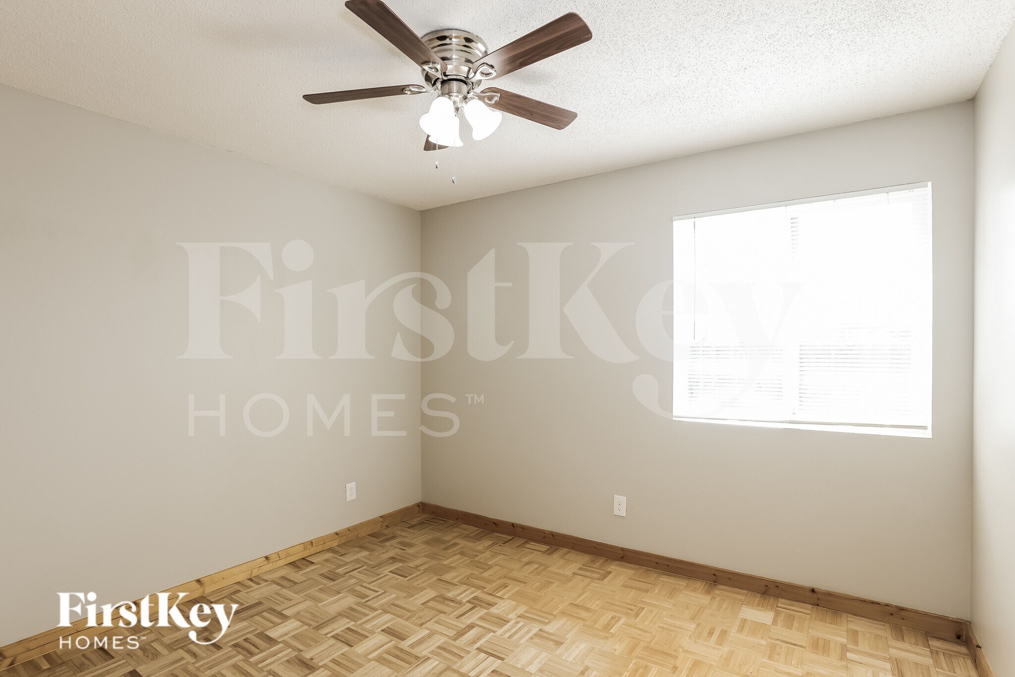 Building Photo - 9047 N 36th Dr