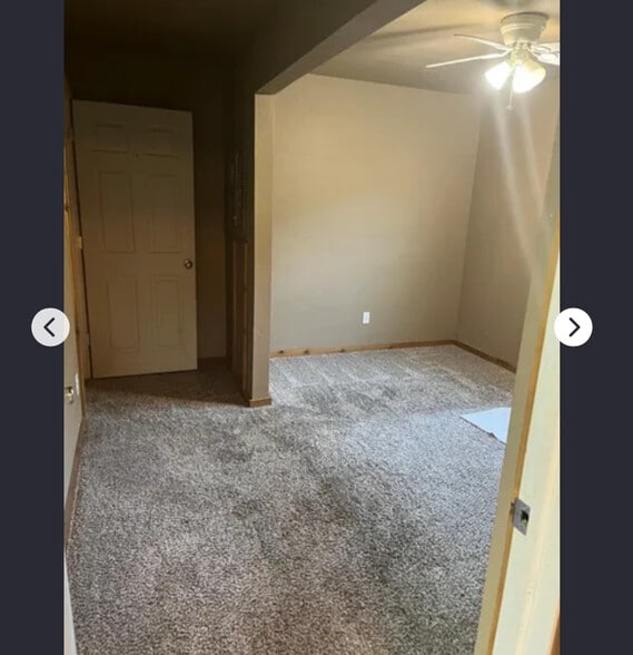 Building Photo - 194 N Centennial Ave