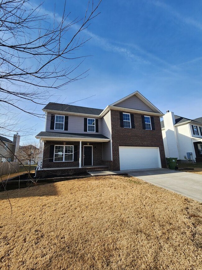 Building Photo - Maryville City 37804 - 3 bedroom, 2.5 Bath...