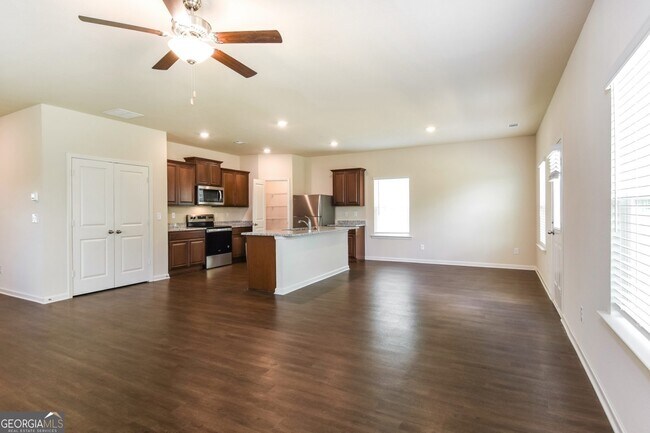 Building Photo - 138 Innis Brk Cir