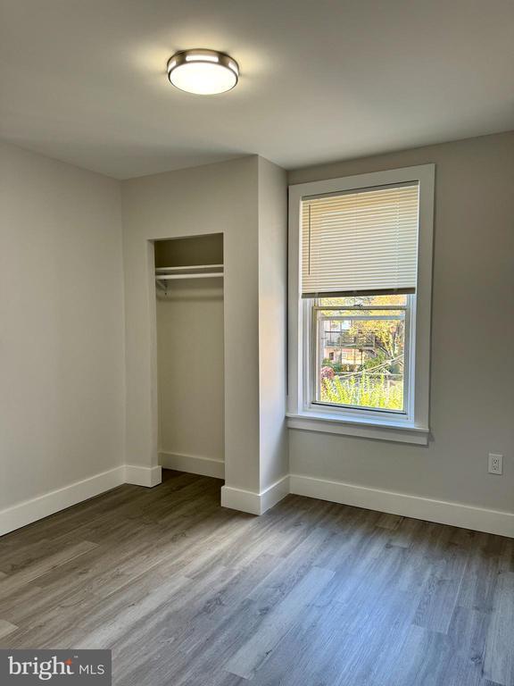 Building Photo - 6308 N Lambert St