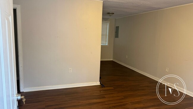 Building Photo - 1014 Shawnee St