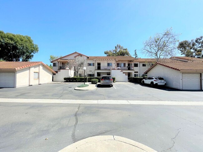 Building Photo - Upper Level Condo in The Villas of Calavera Hills!