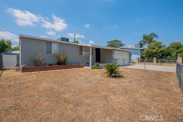 Building Photo - 7865 Cantaloupe Ave