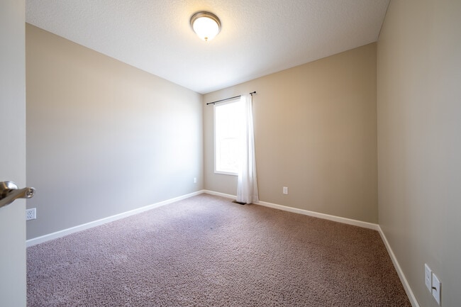 Building Photo - 8279 Norwood Ln N