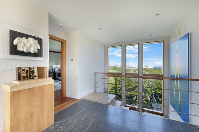 Building Photo - 360 Dune Rd