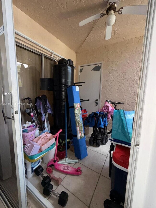 Building Photo - 12193 Royal Palm Blvd