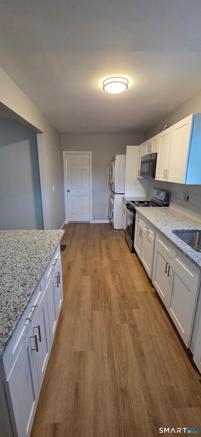 Building Photo - 126 Tremont St