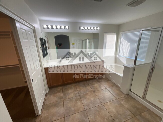 Building Photo - 15582 W Rio Vista Ln