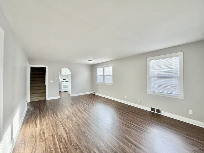 Building Photo - 1306 Copeland Ave