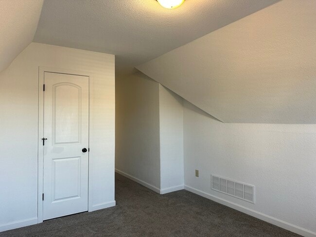 Building Photo - 321 Switchgrass Cove