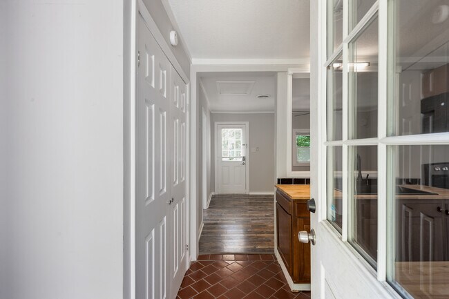 Building Photo - 4516 Sevierville Pike