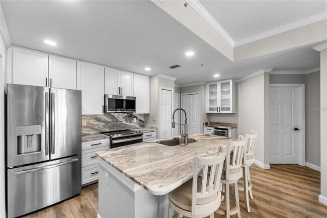 Building Photo - 700 S Harbour Island Blvd