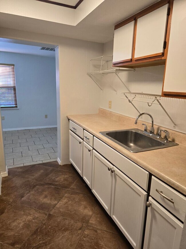 Building Photo - Spacious 4/2 in Lecanto!!!