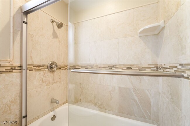 Building Photo - 74 Graythorn Mountain Ct