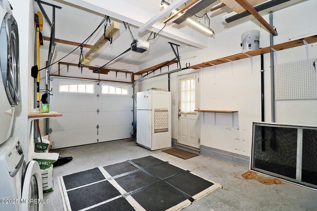 Building Photo - 43 Whitmore Dr