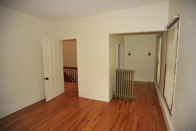 Building Photo - 8071 River Rd