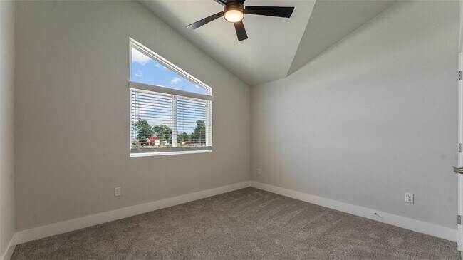 Building Photo - 491 Azurite Rd