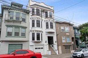 Building Photo - 673 7th Ave