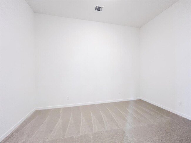 Building Photo - 5222 Tahoe Ct