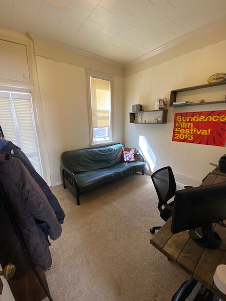 2nd Bedroom / Office - 113 S Lake Ave