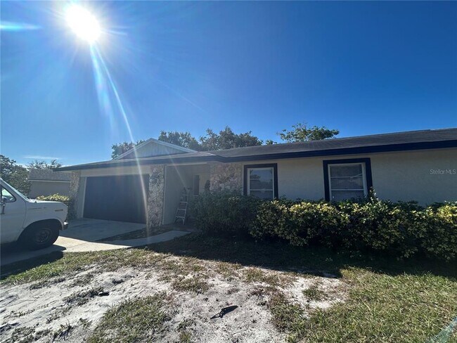 Building Photo - 8246 Tansy Dr