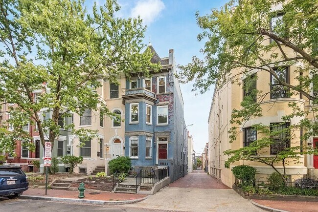 Building Photo - 1740 U St NW